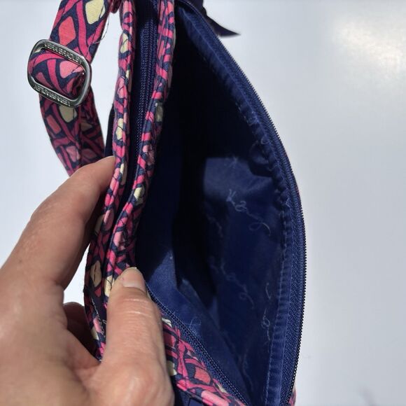 Vera Bradley Katalina Pink Diamonds Messenger Laptop Bag Preowned but Unused - Picture 5 of 12